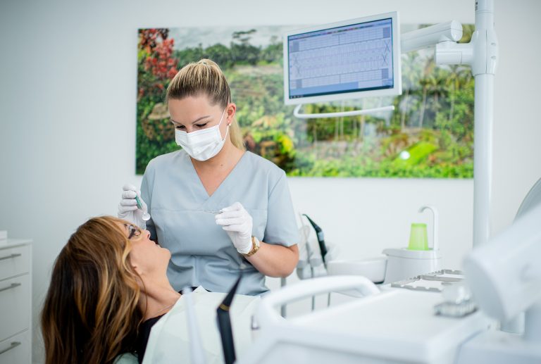 Mundart - Praxisklinik Für Implantologie Und Zahnheilkunde www.mundart-ratingen.de